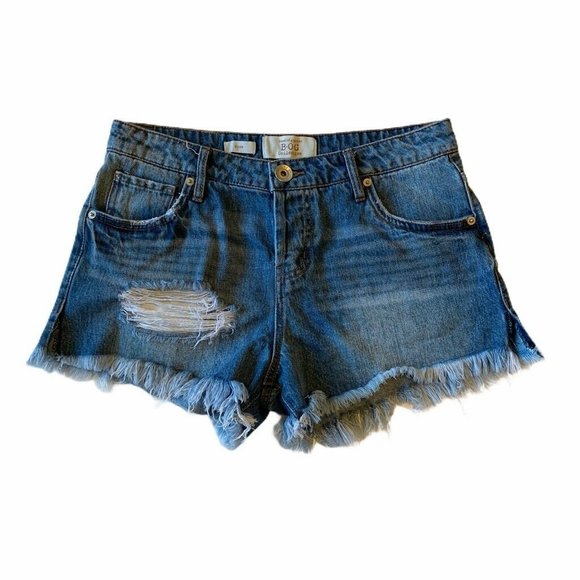 Band Of Gypsies Rose Jean Shorts Blue Frayed 25